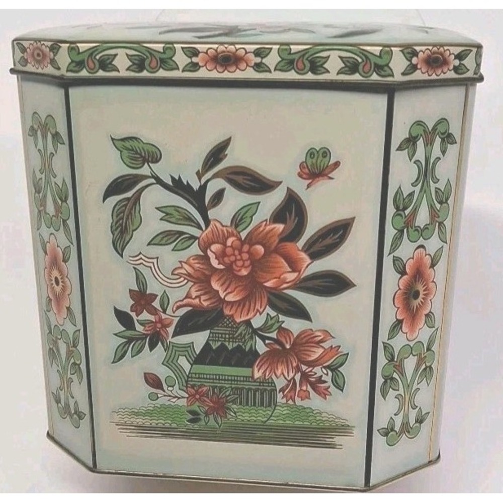 Vintage Daher Octagon Floral Tin 5-1/4" x 5-1/4" x 4" Made in England